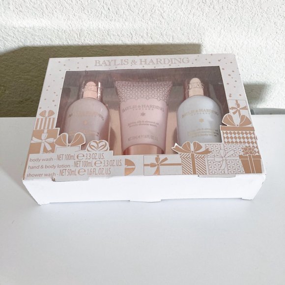 NEW Baylis and Harding England, 3 Pc Gift Set Jojoba Silk Almond Oil Lotion Wash - Picture 4 of 4